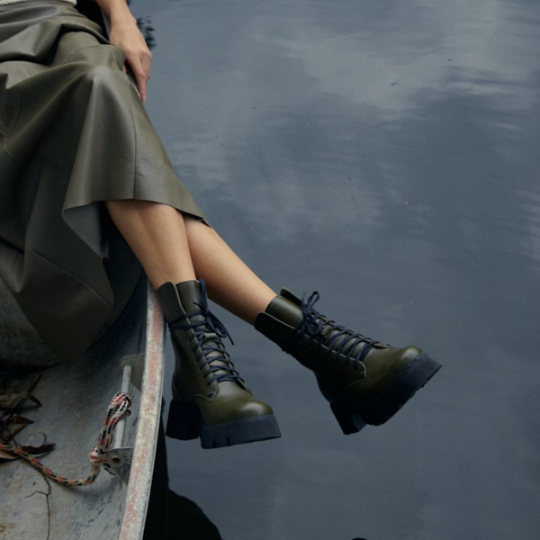 Lara Olive Combat Boots - Chunky Sole Platform Boots for Women with Zipper Closure Sun18